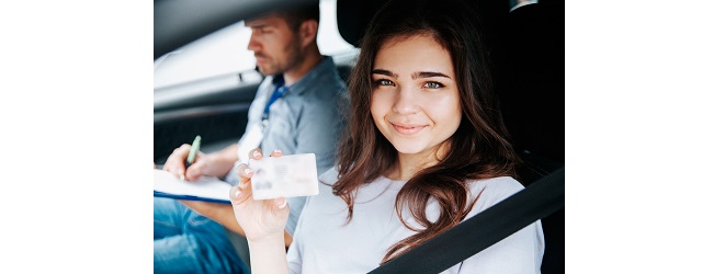 Le permis de conduire jeune